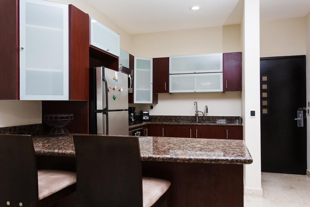 Oceanfront El Faro Surf 302 Apartment Playa del Carmen Exterior photo